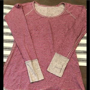 Reversible Lululemon long sleeve tee fits like 8